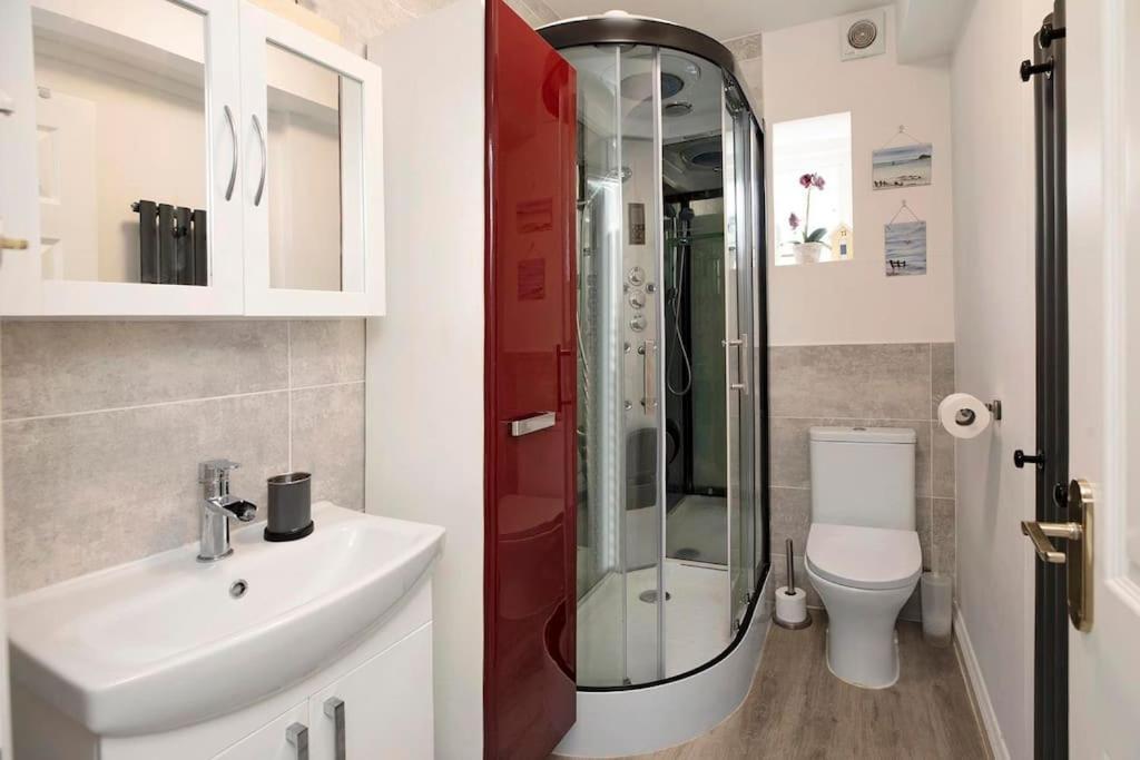 Beach Front Flat Shaldon With Parking Екстер'єр фото