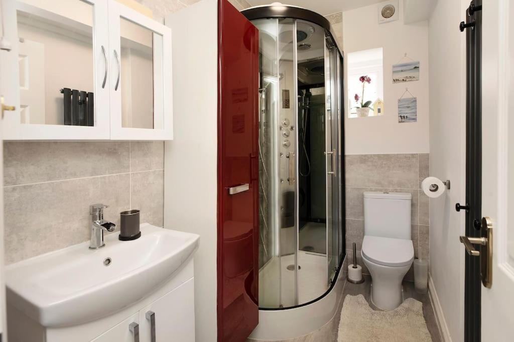 Beach Front Flat Shaldon With Parking Екстер'єр фото
