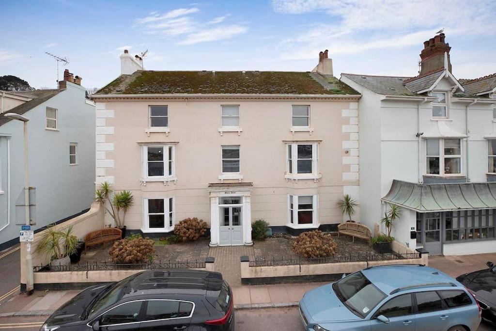 Beach Front Flat Shaldon With Parking Екстер'єр фото